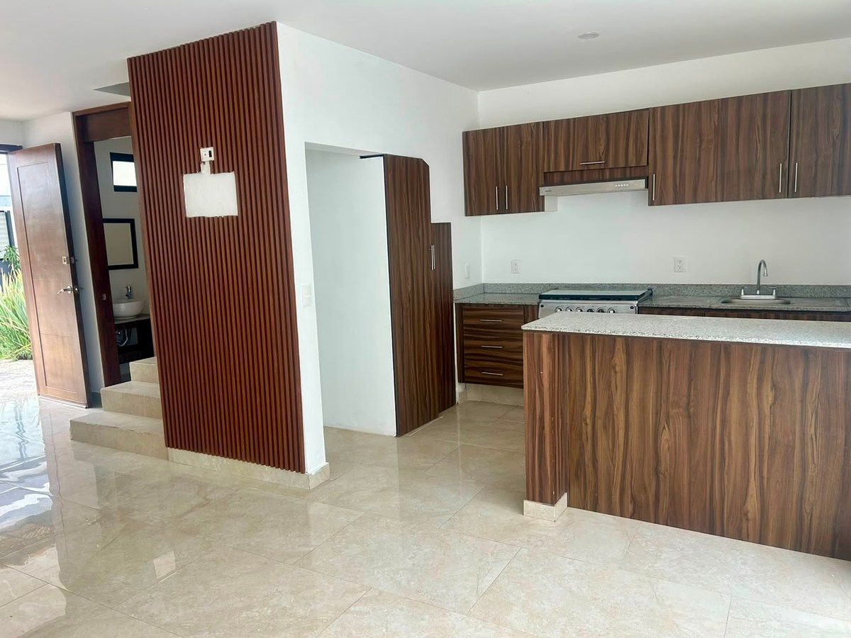 Casa em Jardines Del Valle, Zapopan, foto 2 de 24