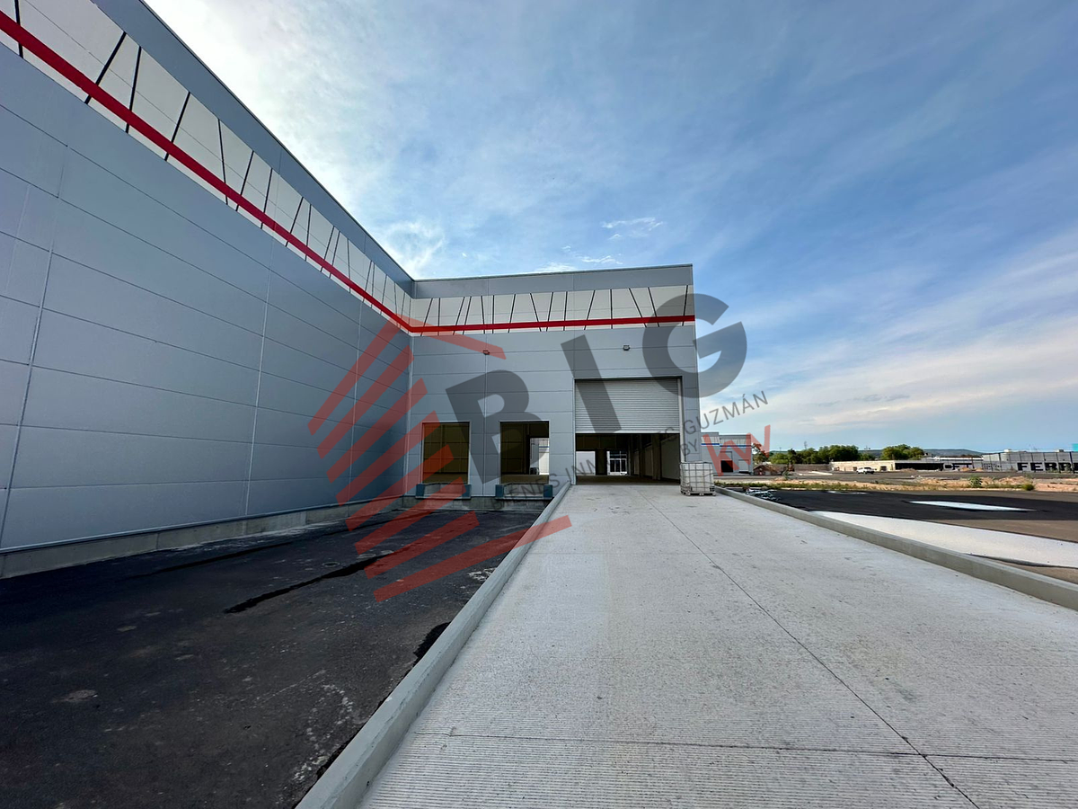 Industrial Warehouse in El Colorado, El Marqués, photo 3 of 25