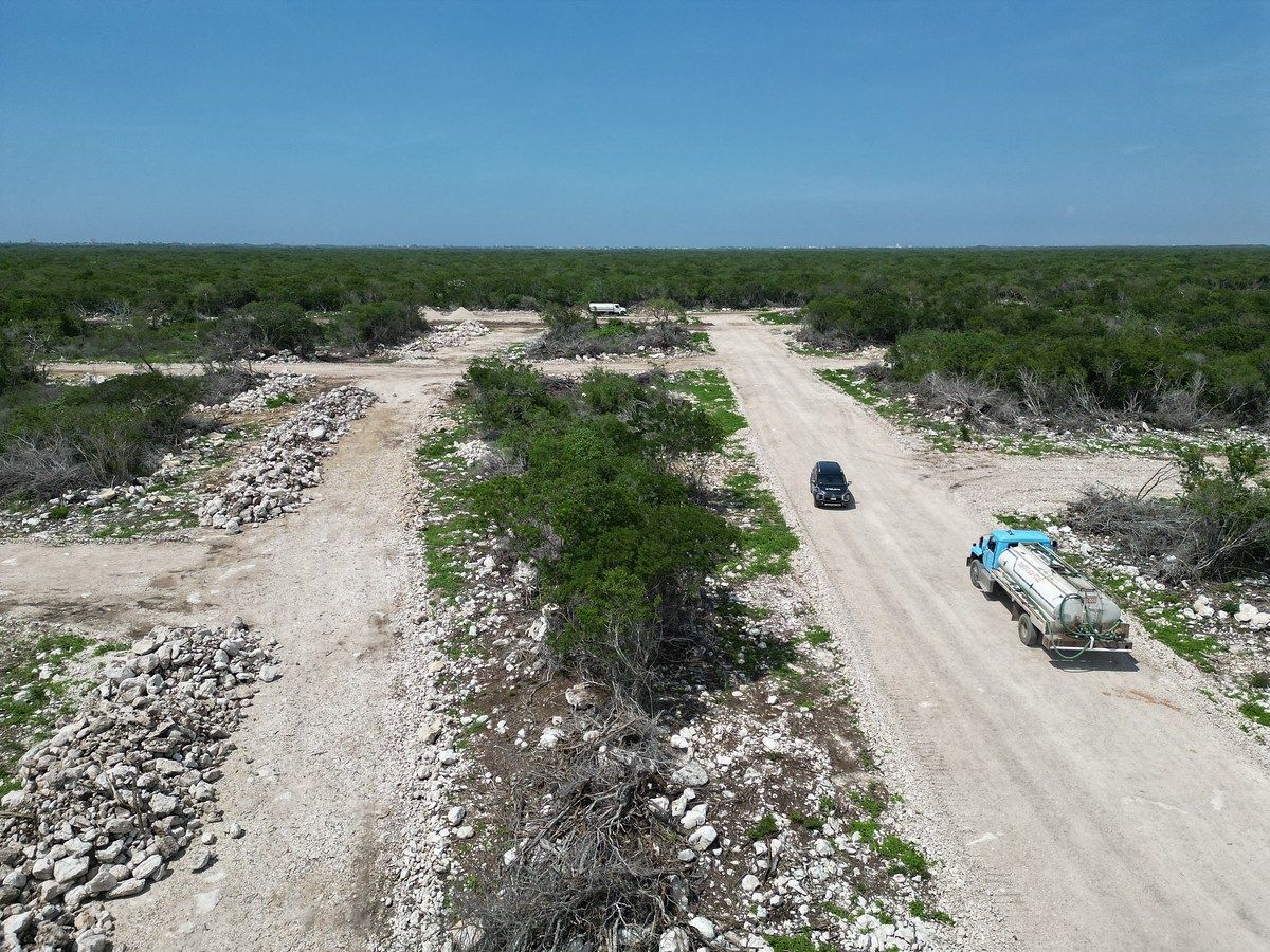 Lot in Chicxulub Puerto, Progreso, photo 2 of 5