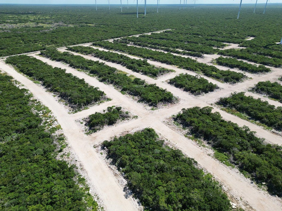 Lot in Chicxulub Puerto, Progreso, photo 4 of 5