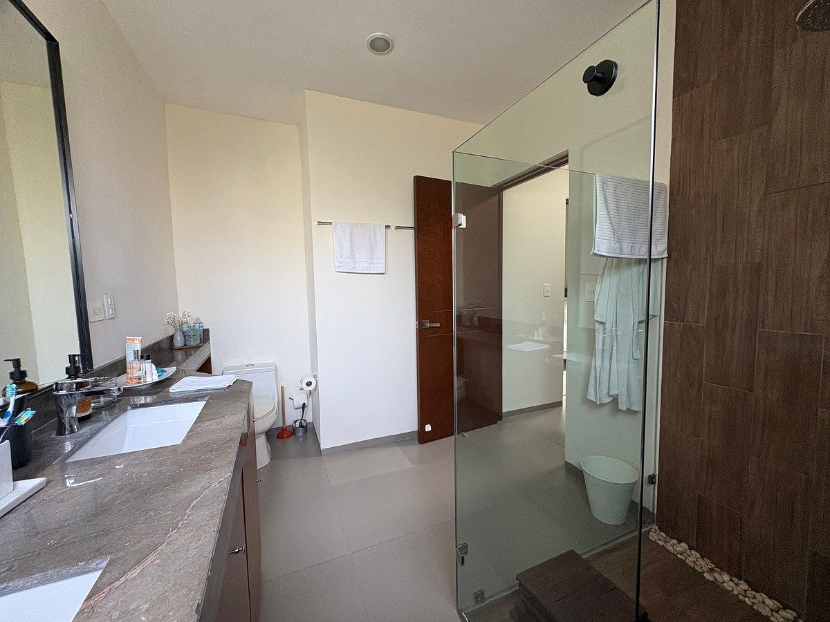 House in Gated Community in Parque Natura, Mérida, photo 12 of 19