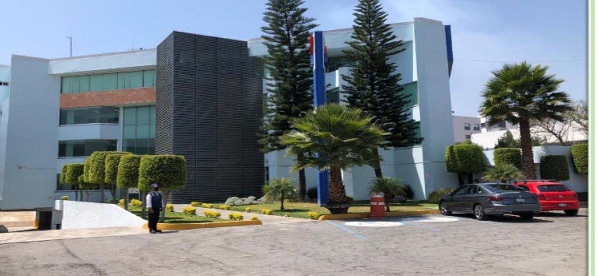 Building for Sale with Excellent Location, Puebla, photo 1 of 12