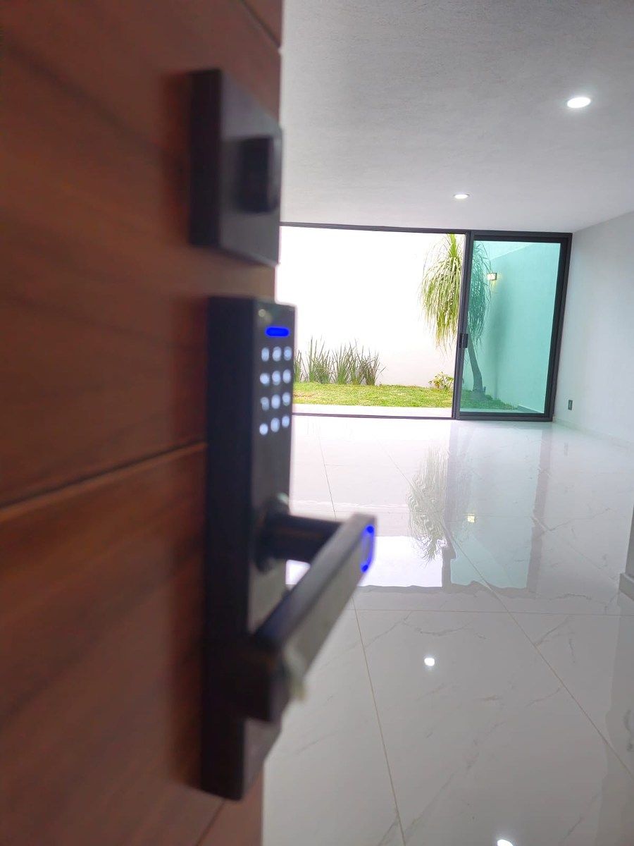 Casa em Colinas de Las Águilas, Zapopan, foto 2 de 27