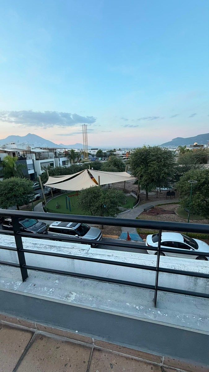 Casa en Cerradas de Cumbres, Monterrey, foto 22 de 27