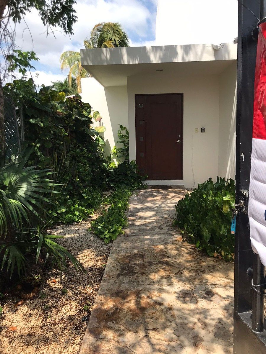 LINDA CASA DE UM ANDAR COM 3 QUARTOS E PISCINA EM MONTES DE AME, foto 1 de 21