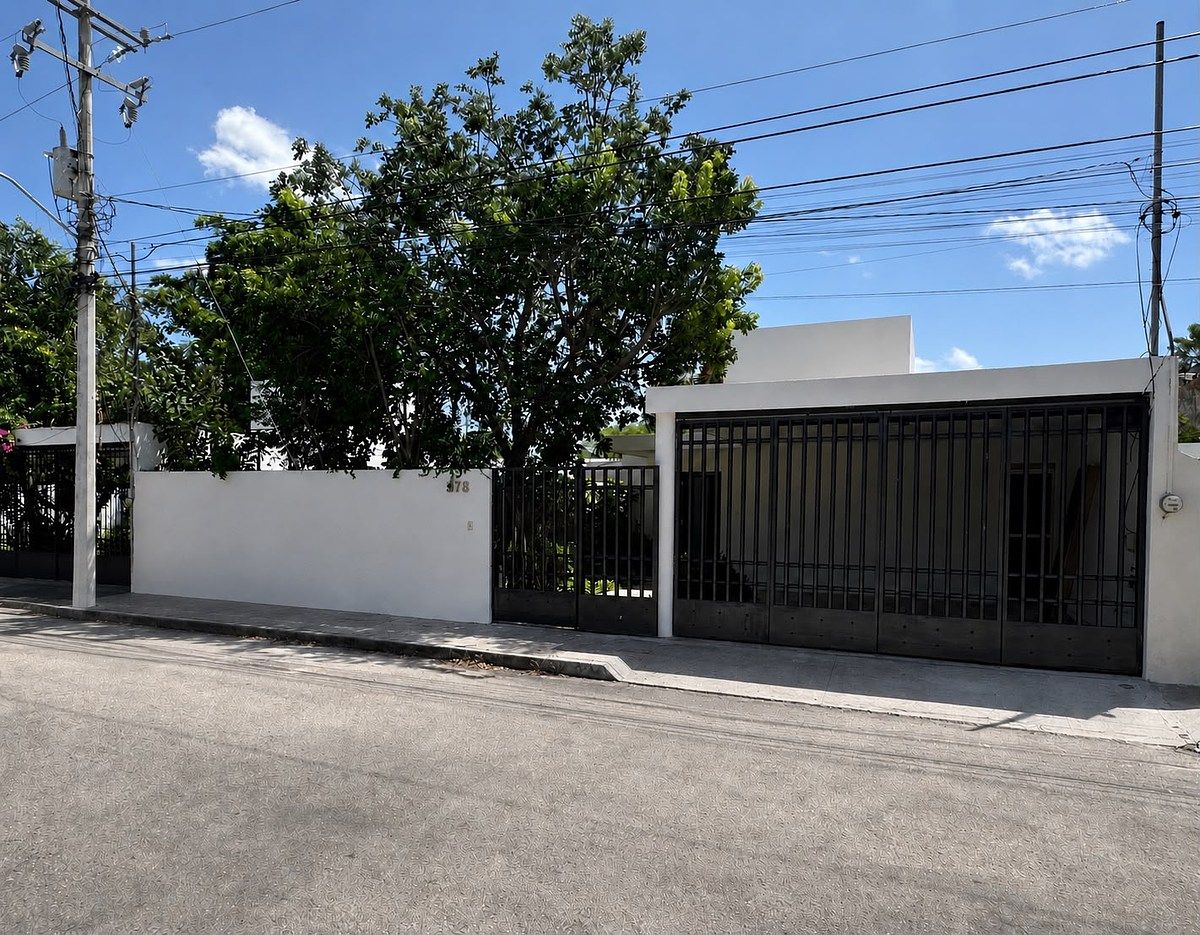 HERMOSA CASA DE UNA PLANTA CON 3 RECAMARAS Y PISCINA EN  MONTES DE AME, foto 1 de 21