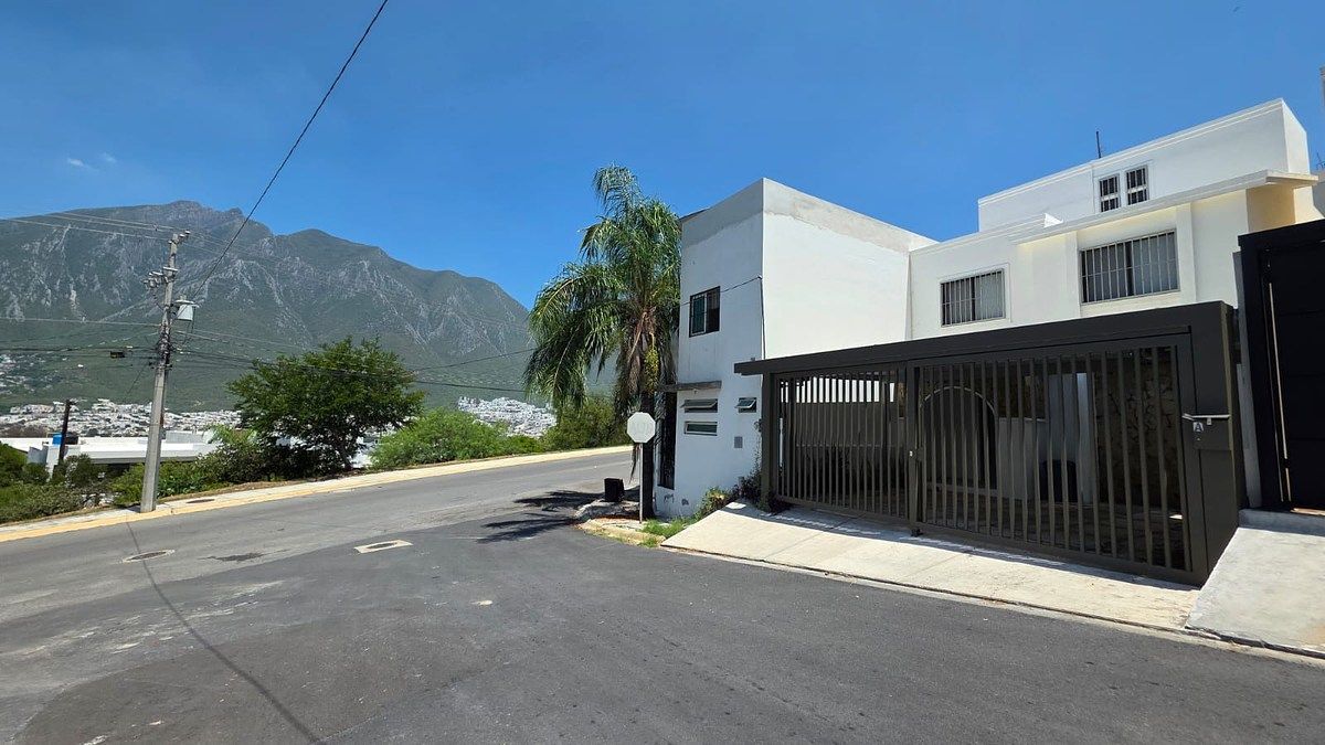 Casa em Satélite Acueducto Sexto Sector, Monterrey, foto 2 de 17