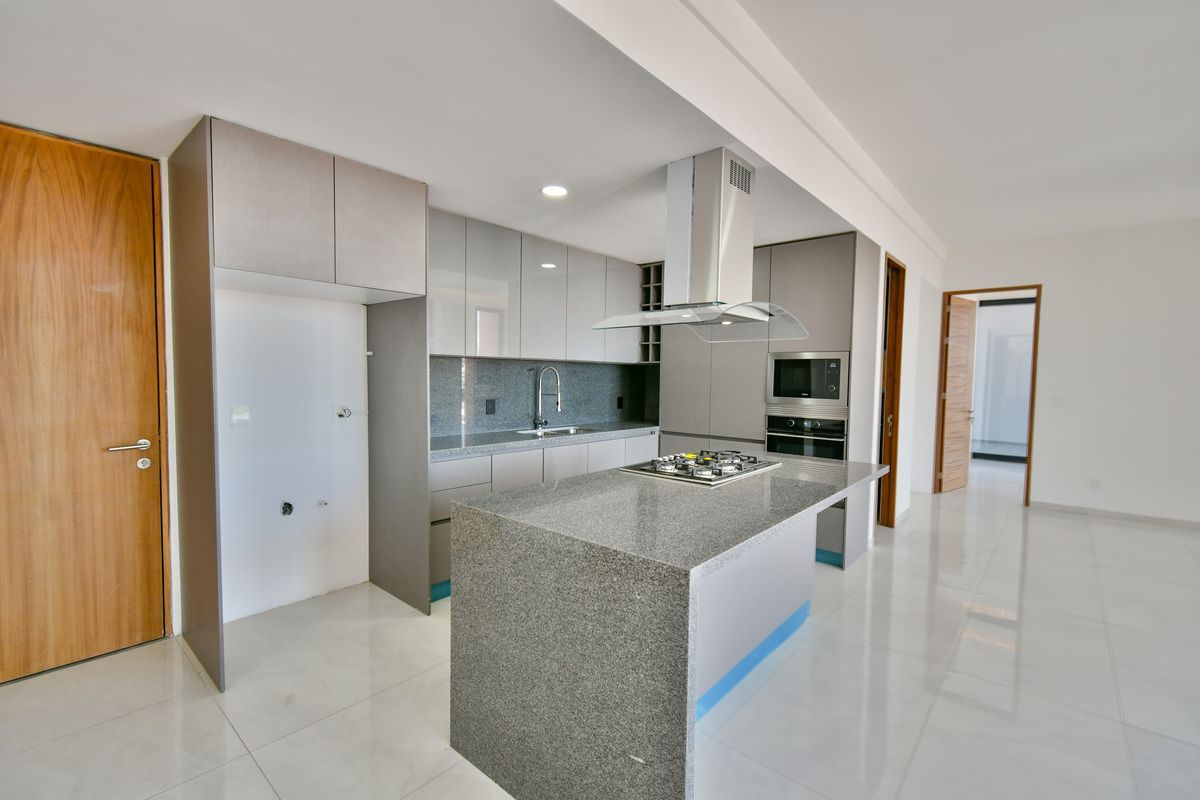 Baja de precio. Departamento en Colomos Providencia - foto 3