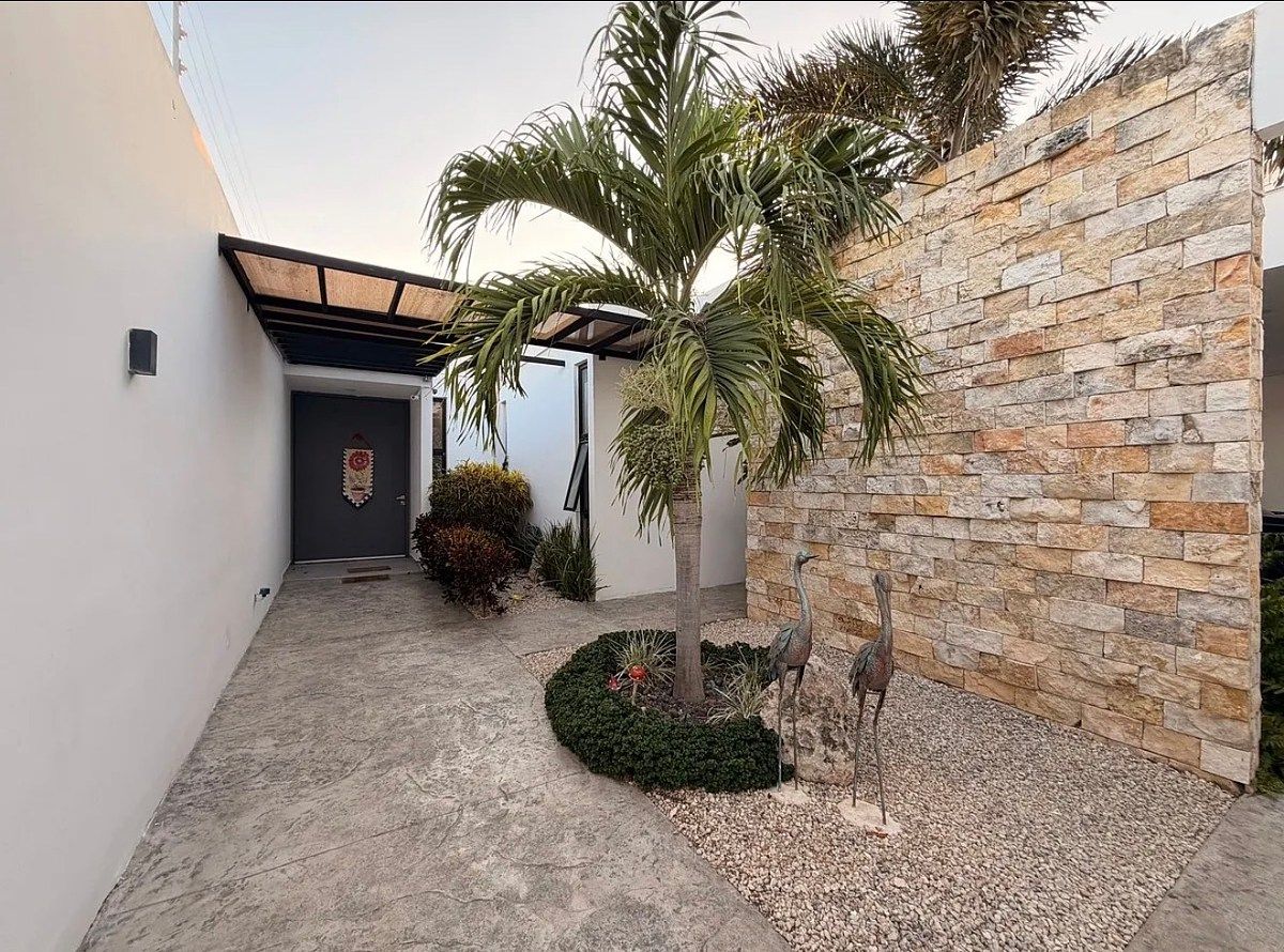 Casa en Dzitya C/ paneles solares, foto 1 de 16