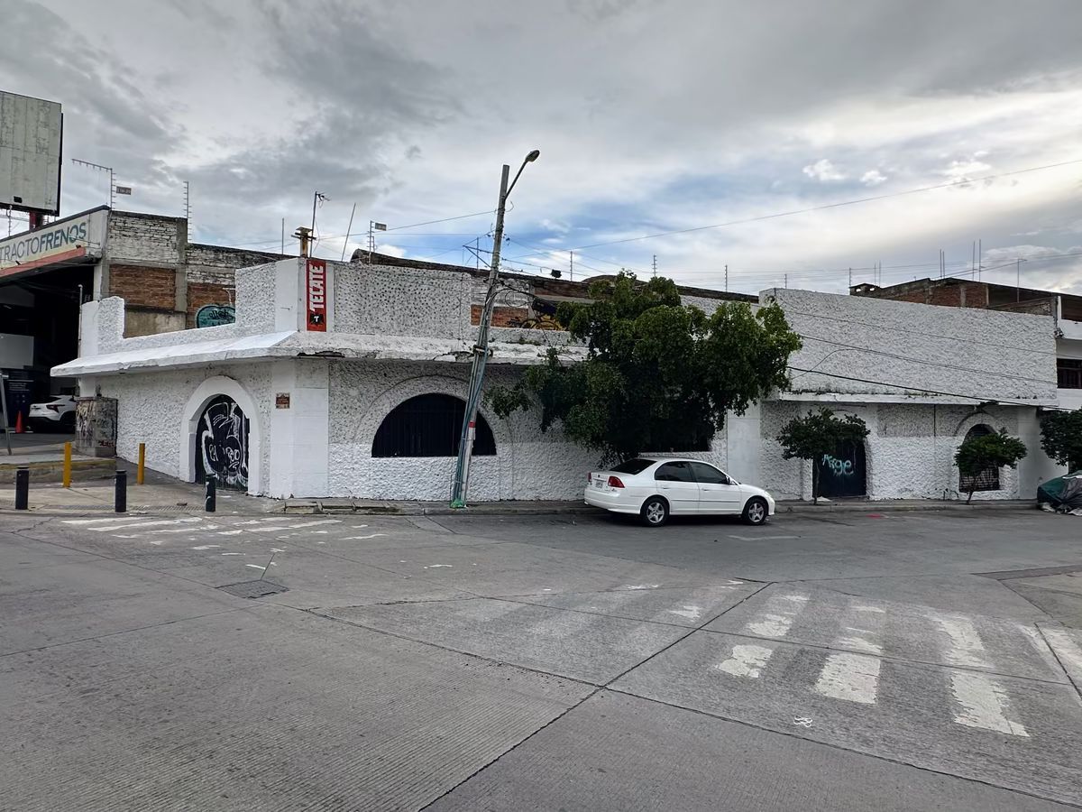 Edificio en Tlaquepaque Centro, Tlaquepaque, foto 2 de 18