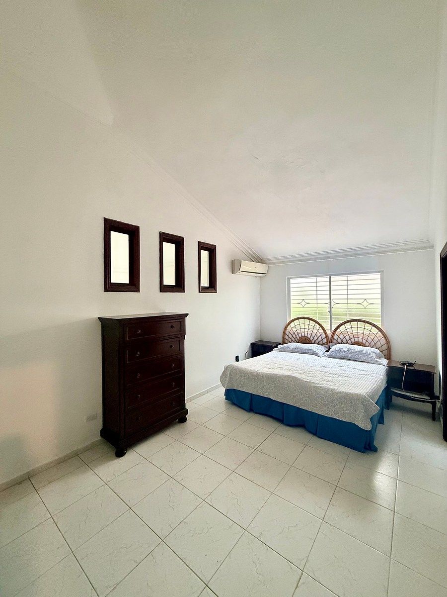 Casa en Altos de Arroyo Hondo III, Santo Domingo Norte, foto 13 de 22