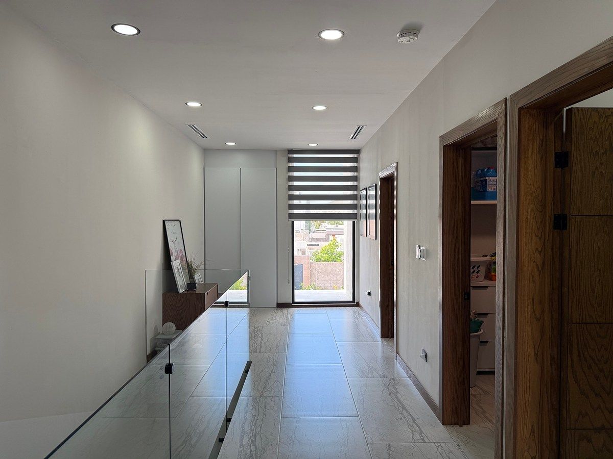 Pasillo distribuidor, photo 19 of 21
