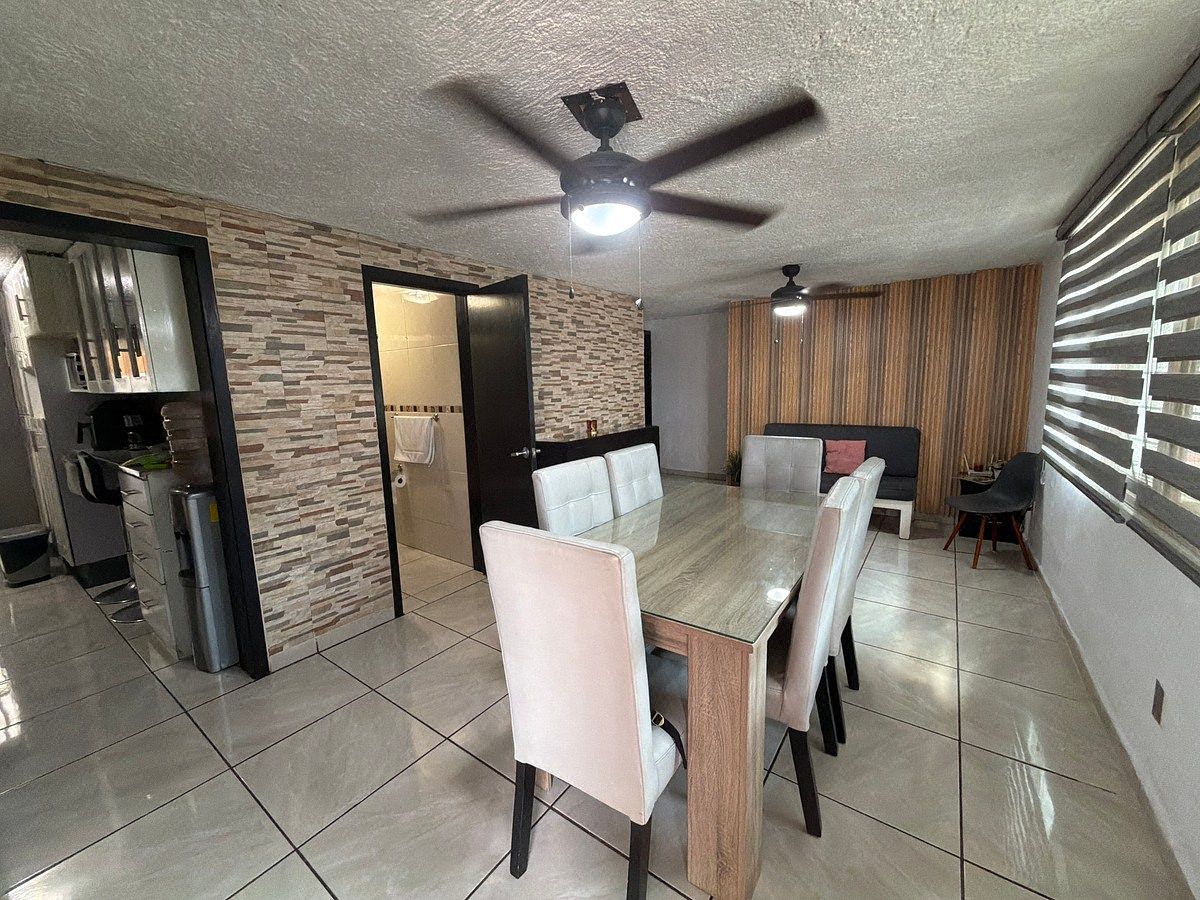 Apartamento à Venda no Bairro La Calma, foto 1 de 11