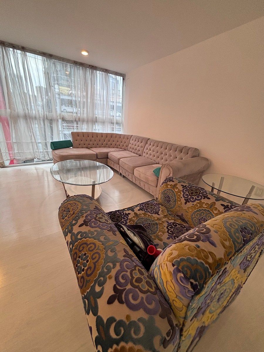 Sala, photo 3 of 18
