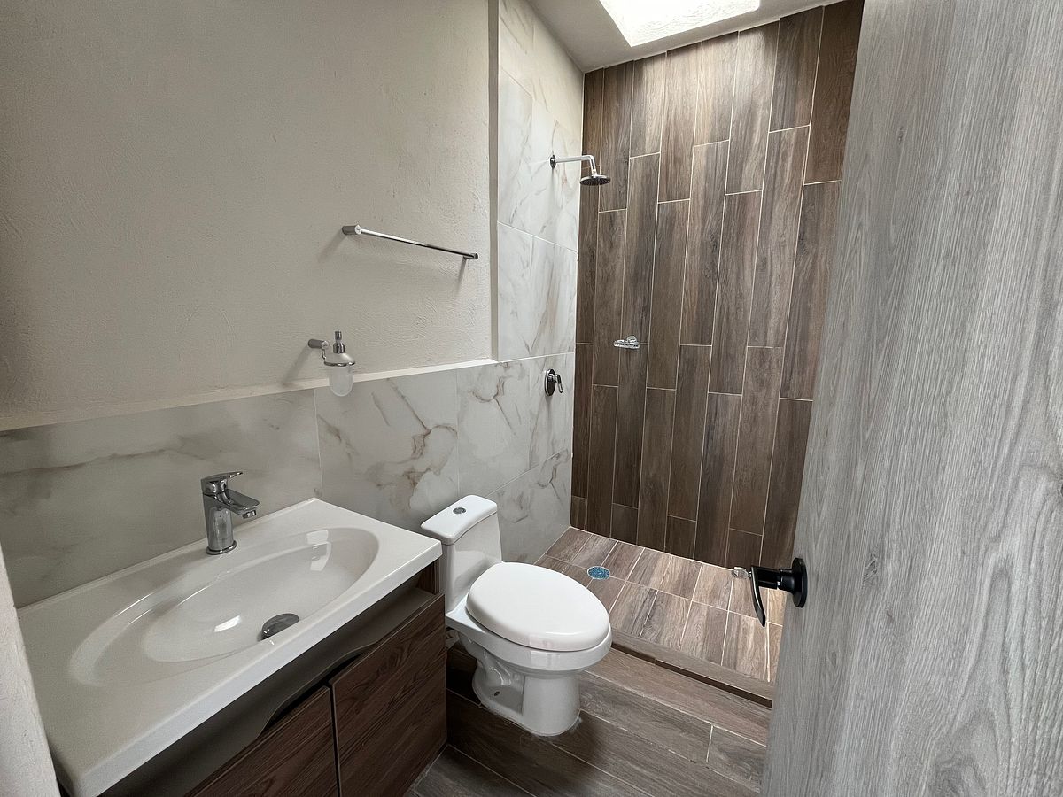 House in Gated Community in Jardines de Santa Anita, Tlajomulco de Zúñiga, photo 19 of 25