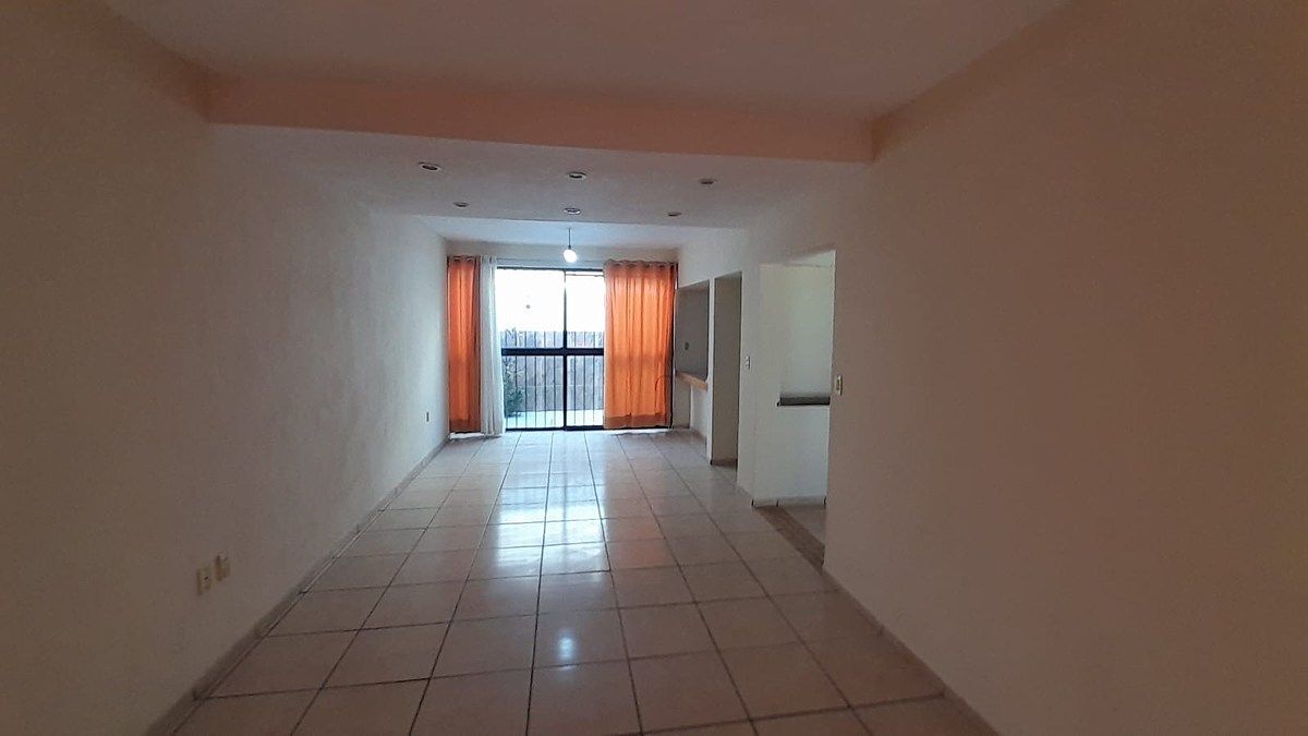 Casa en San Miguel, Villa de Alvarez, foto 2 de 13
