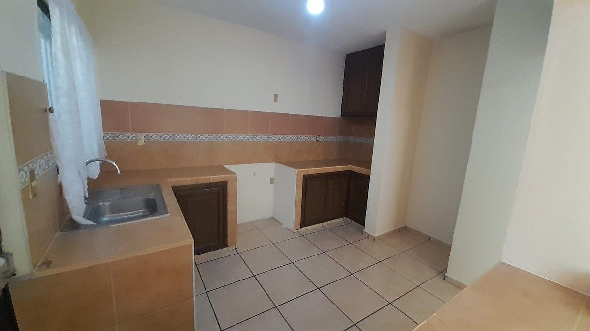Casa en San Miguel, Villa de Alvarez, foto 3 de 13