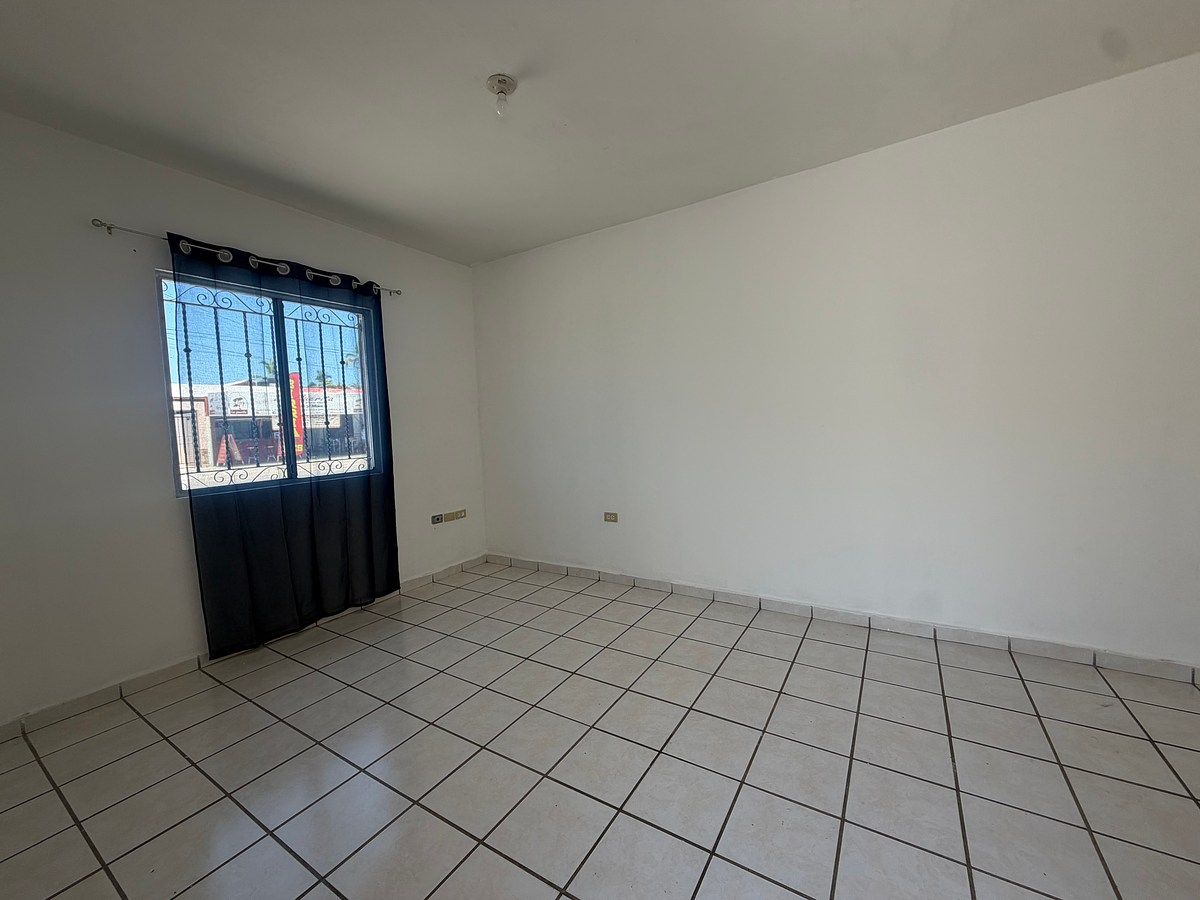 House in Pueblo Nuevo, La Paz, photo 2 of 8