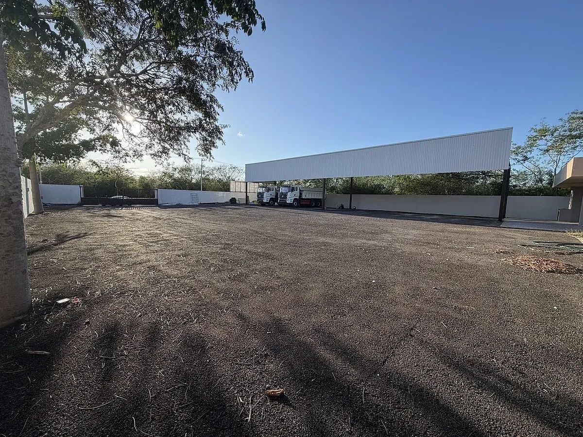 Warehouse with offices for Sale in Komchen, Merida, Yucatan, photo 1 of 13