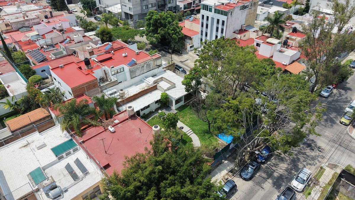 CORNER LOT FOR SALE IN PROVIDENCIA, photo 1 of 12