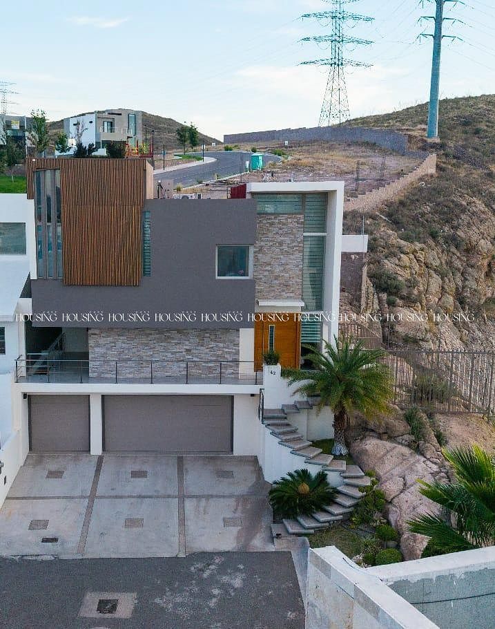 RESIDENCE FOR SALE IN VALLEYS AREA WITH 4 BEDROOMS, photo 1 of 48