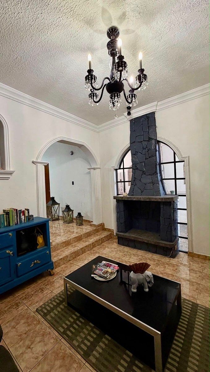 Casa en Jardines de Anáhuac Sector 3, San Nicolás de los Garza, foto 2 de 20