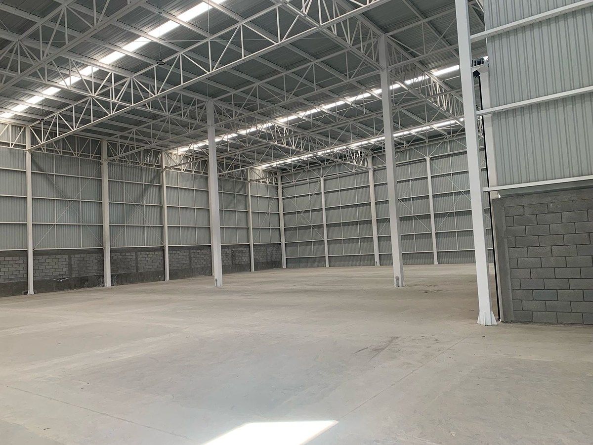 Prédio industrial em Autopista, Arteaga, foto 2 de 28
