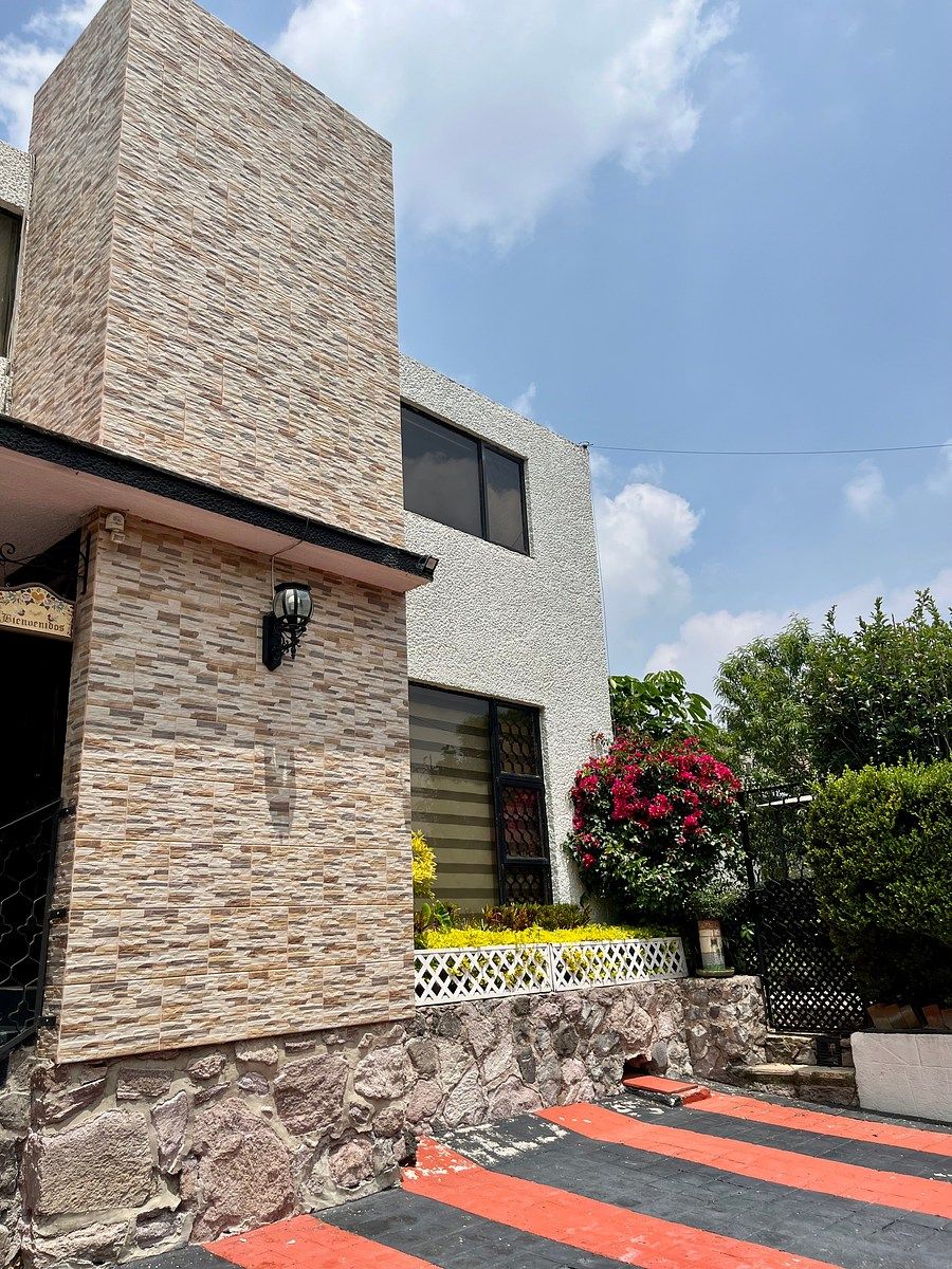 House in Jardines de San Mateo, Naucalpan de Juárez, photo 2 of 40