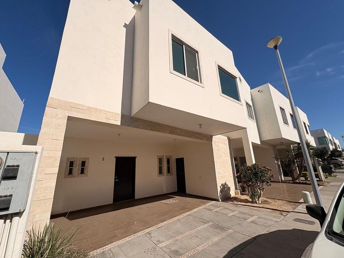 CASA PARA ALUGAR NA PRIVADA LA JOYA, foto 1 de 23