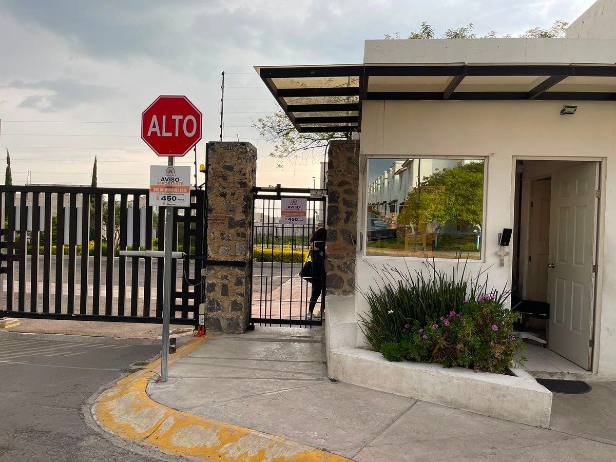 House in Gated Community in Ciudad del Sol, Querétaro, photo 3 of 26