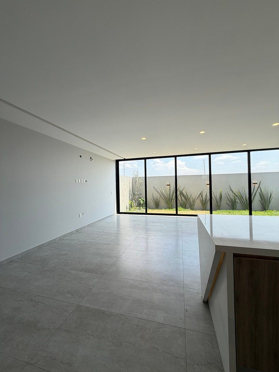House in Gated Community in Los Gavilanes, Tlajomulco de Zúñiga, photo 3 of 30