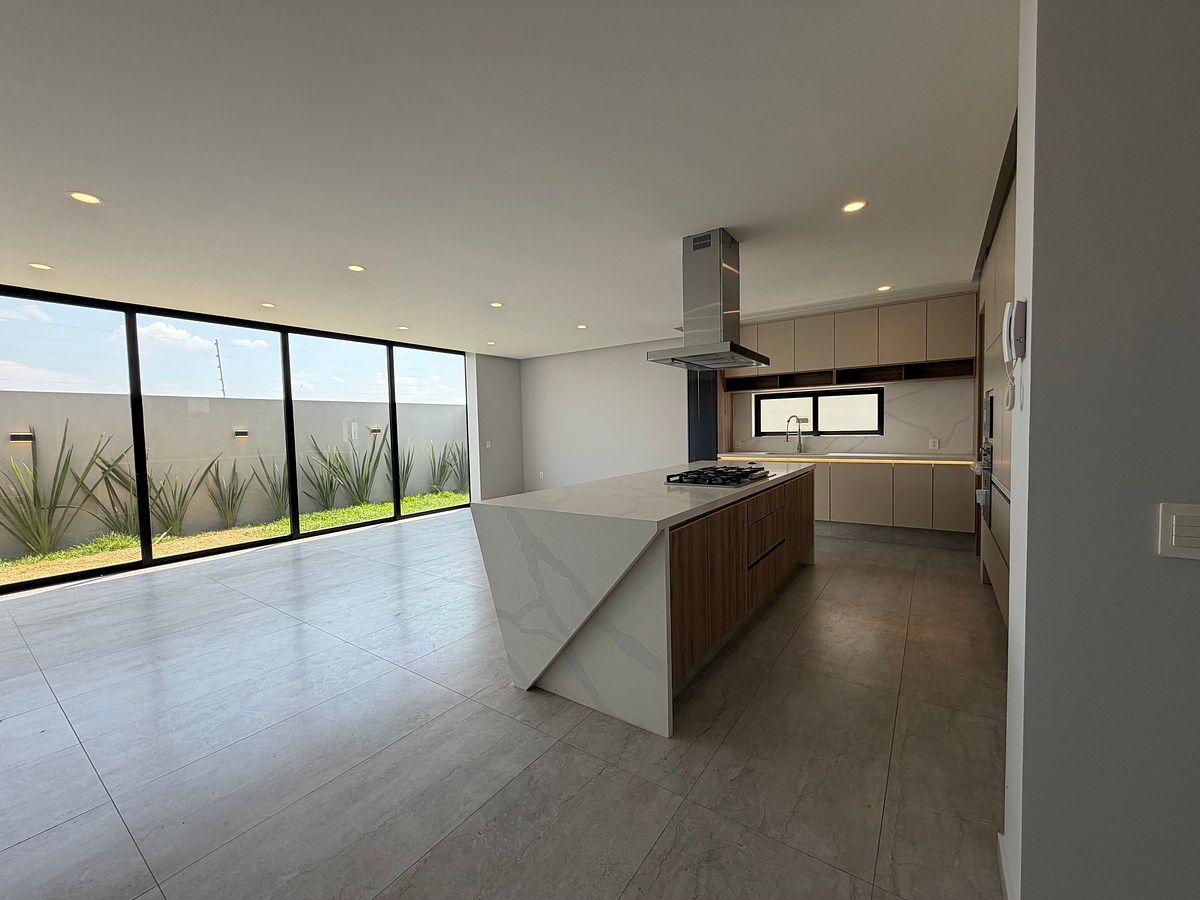 House in Gated Community in Los Gavilanes, Tlajomulco de Zúñiga, photo 6 of 30