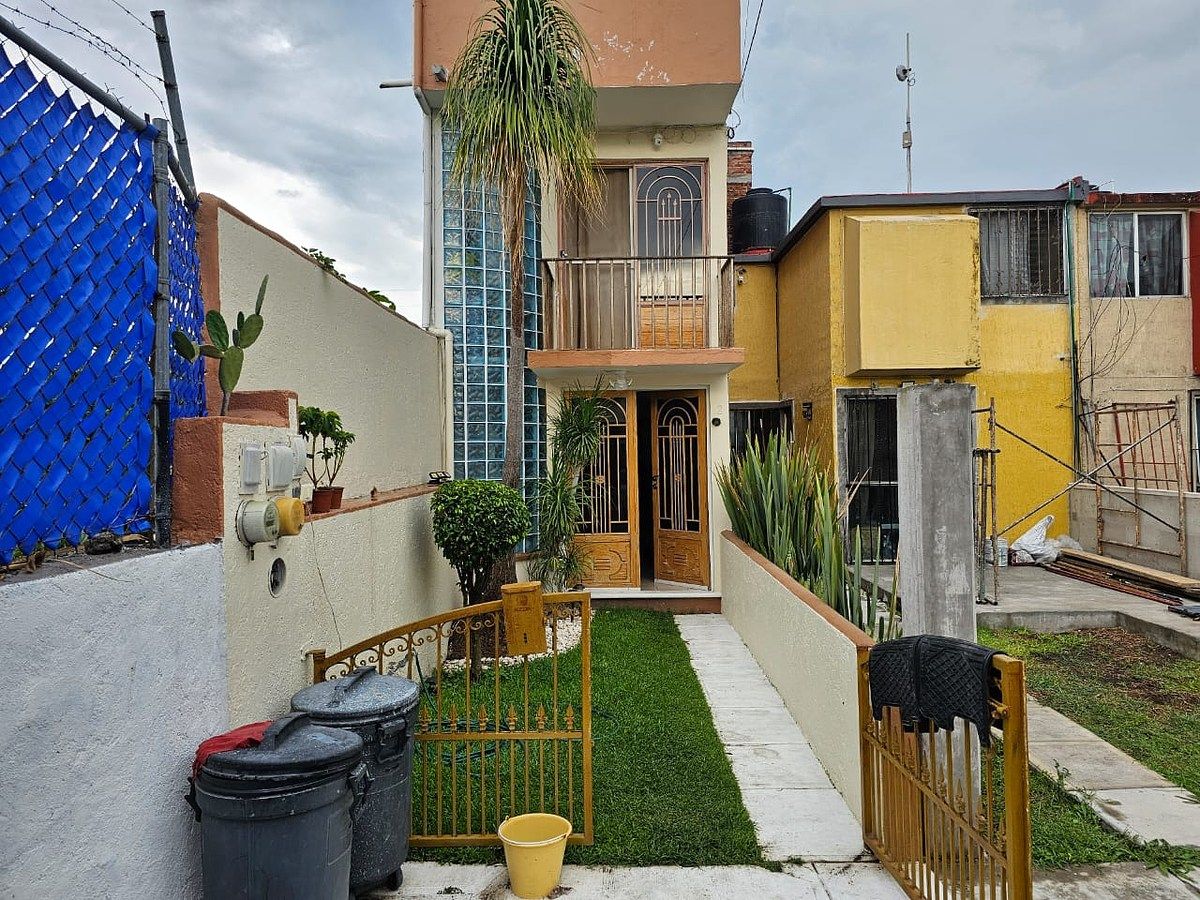 VENDA DE CASA EM CONDOMÍNIO EM JIUTEPEC COM PISCINA, foto 1 de 22