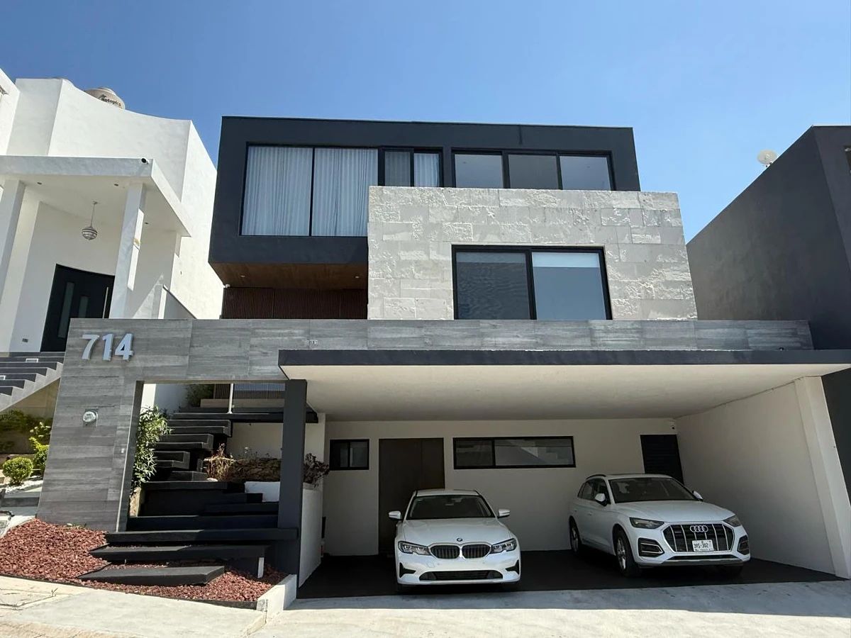 Casa em El Uro, Monterrey, foto 2 de 5