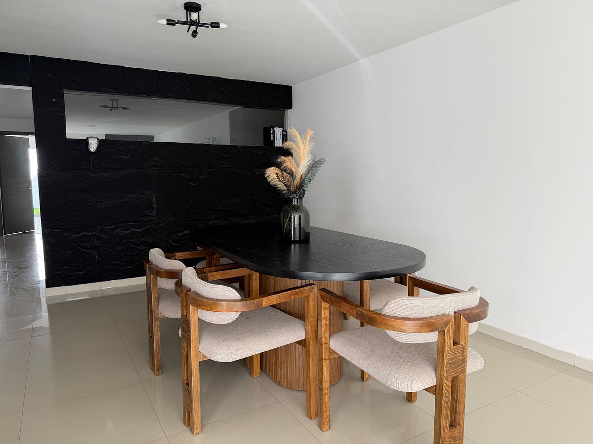 House in La Estancia, Zapopan, photo 2 of 25