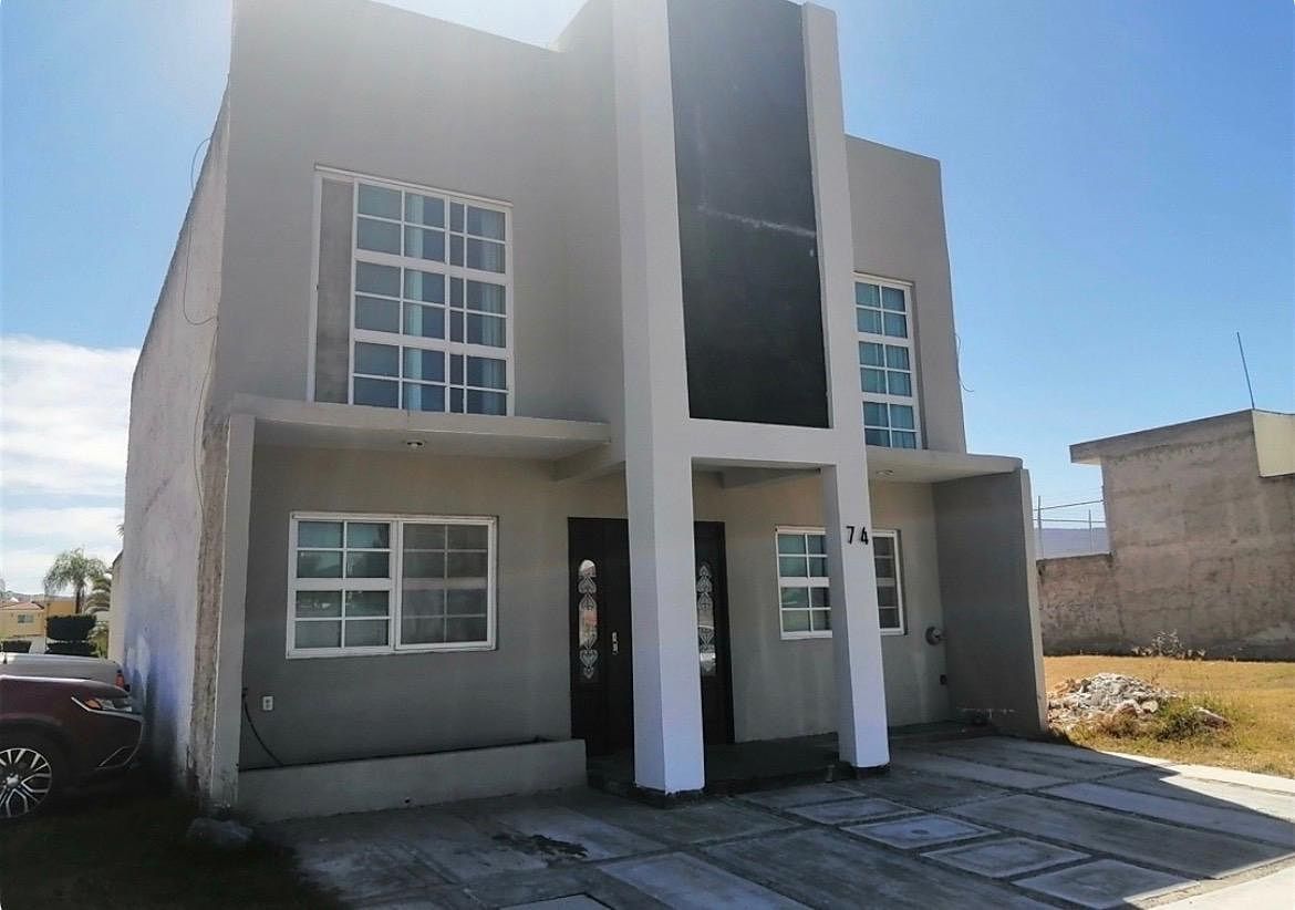 Casa à Venda no Vale das Flores, foto 1 de 12