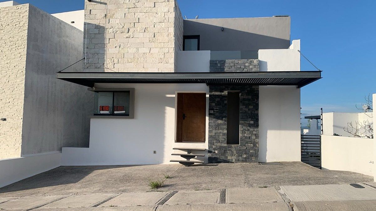 Casa à venda Zibata, foto 1 de 9