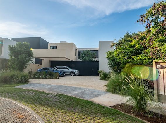 HOUSE FOR SALE IN PRIVADA COMPOSTELA, photo 1 of 36