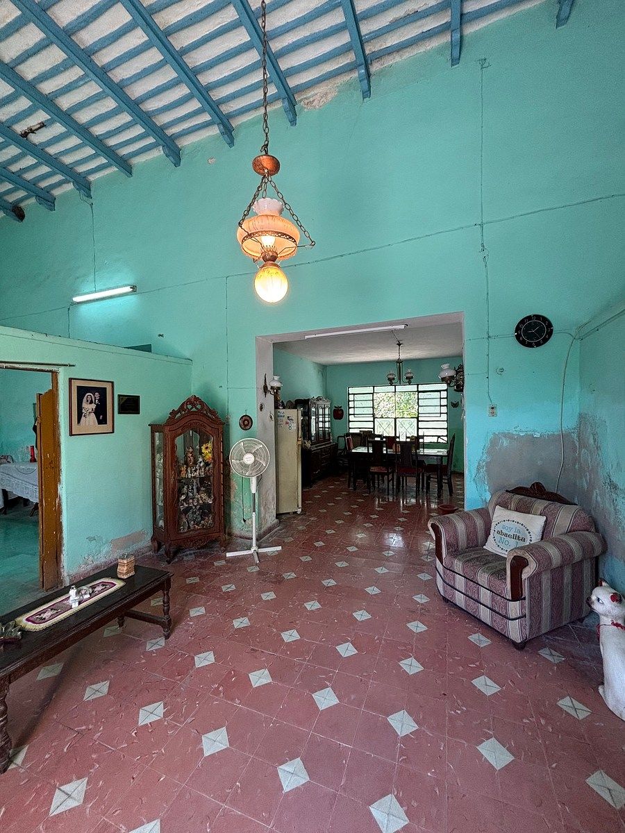 SALA, foto 1 de 8