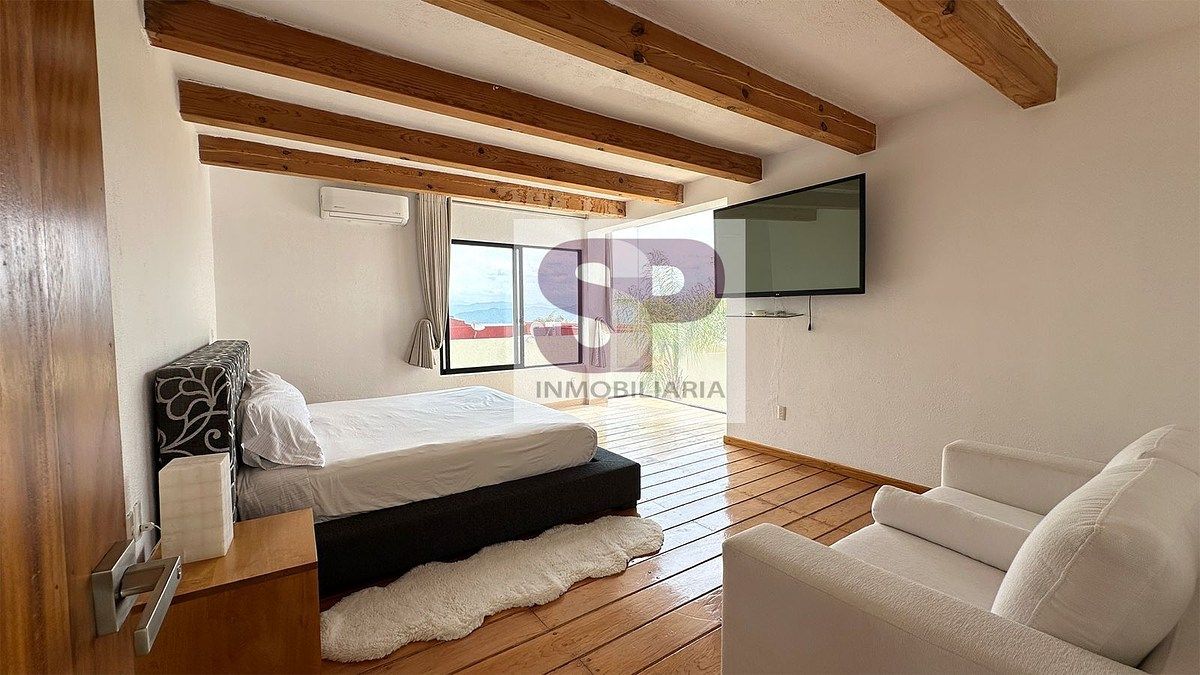 House in Gated Community in Avándaro, Valle de Bravo, photo 13 of 25