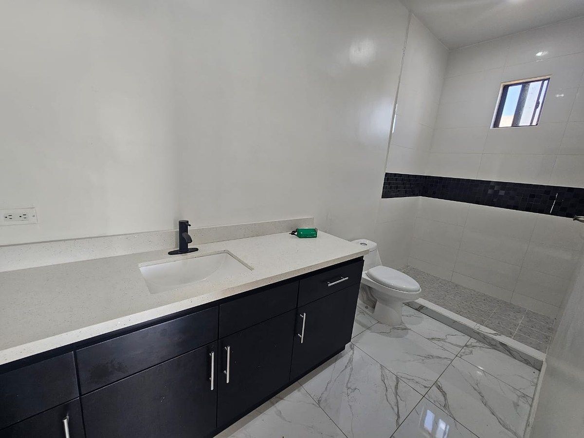 House in Residencial San Marino, Tijuana, photo 16 of 24
