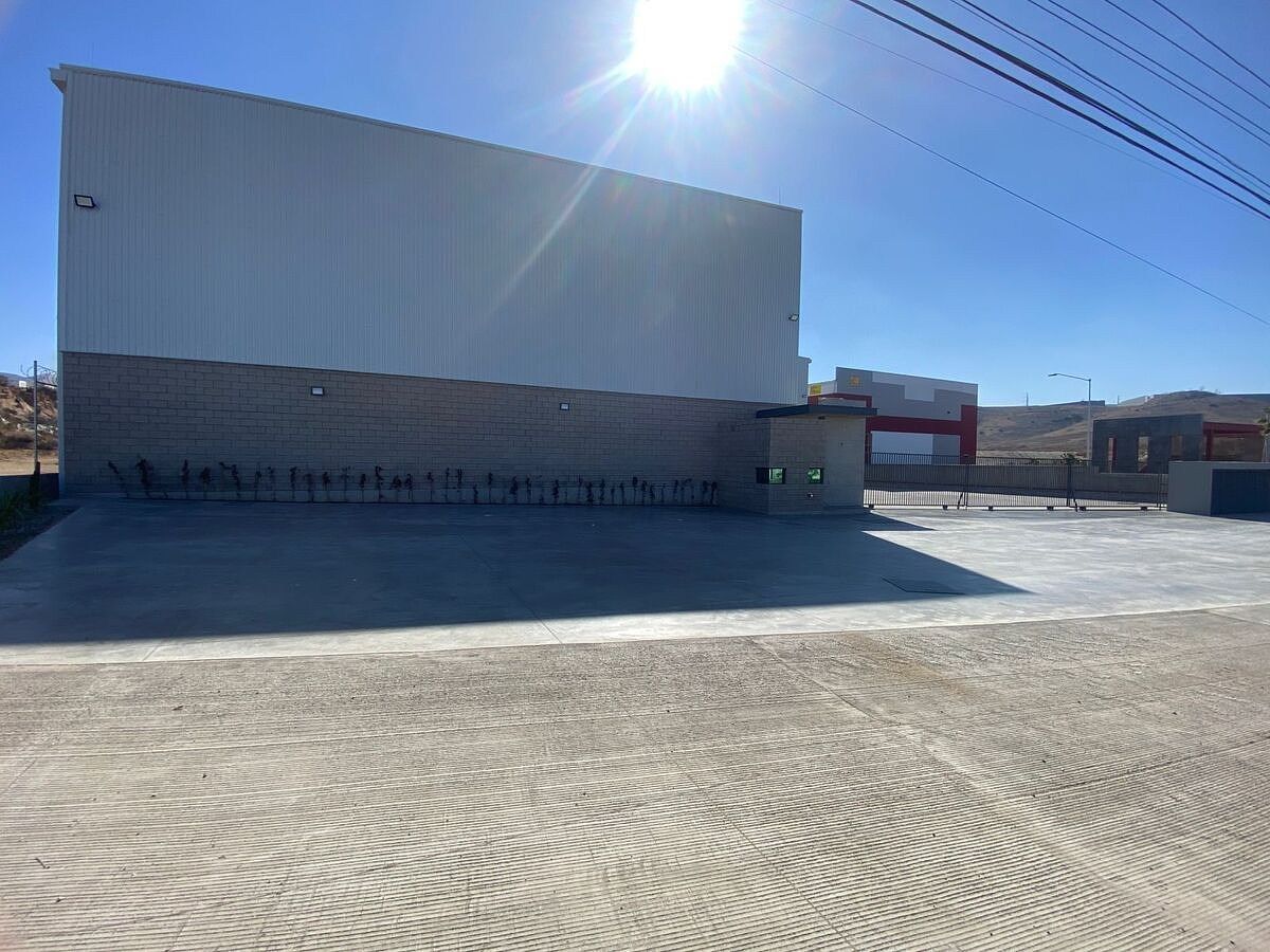 Commercial Storage Unit in El Florido 1ra. Sección, Tijuana, photo 17 of 26
