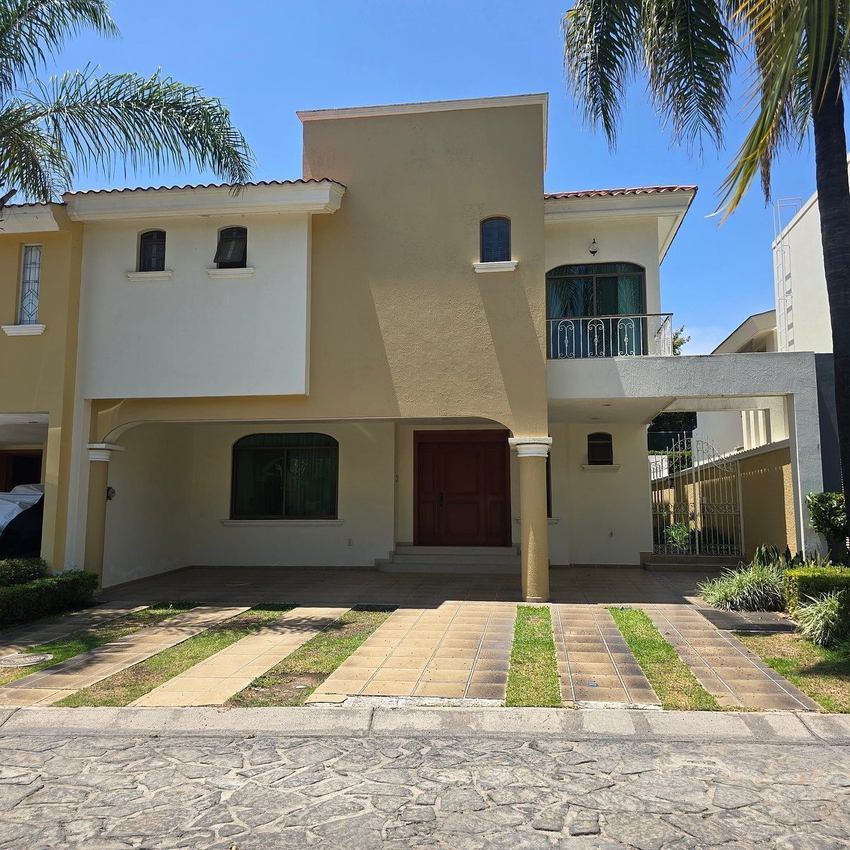 Casa en Renta dentro de Coto en Valle Real, foto 1 de 16
