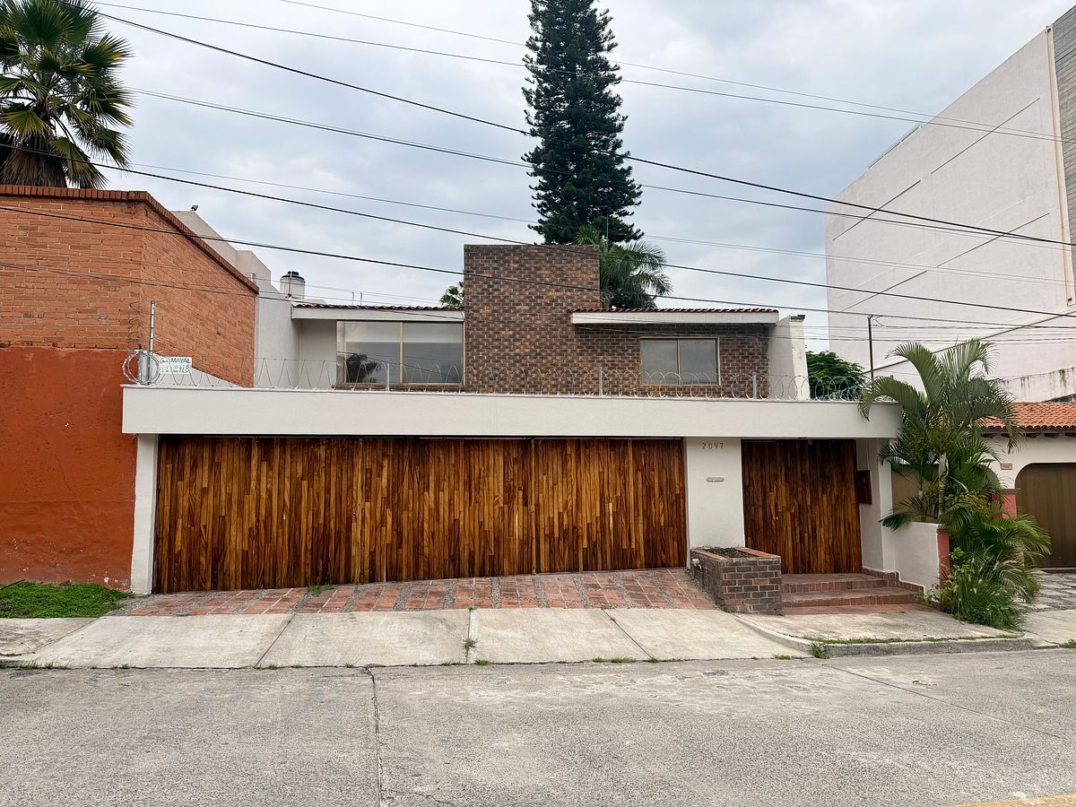Casa para Alugar em Colomos Providencia, foto 1 de 22