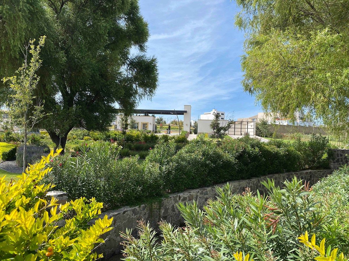 LOTE HABITACIONAL DE 204 M² A 4 MINUTOS DE ZIBATÁ, IDEAL PARA PROYECTO RESIDENCI - foto 3