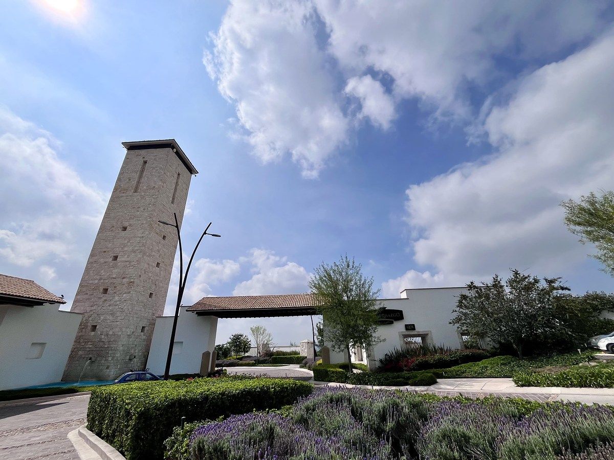 LOTE HABITACIONAL DE 204 M² A 4 MINUTOS DE ZIBATÁ, IDEAL PARA PROYECTO RESIDENCI, foto 1 de 18