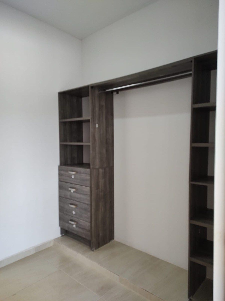 Closet vestidor habitación principal, photo 29 of 40