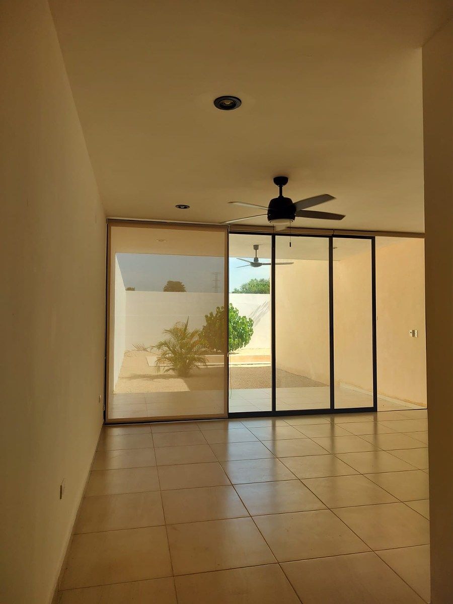 Sala, photo 15 of 40