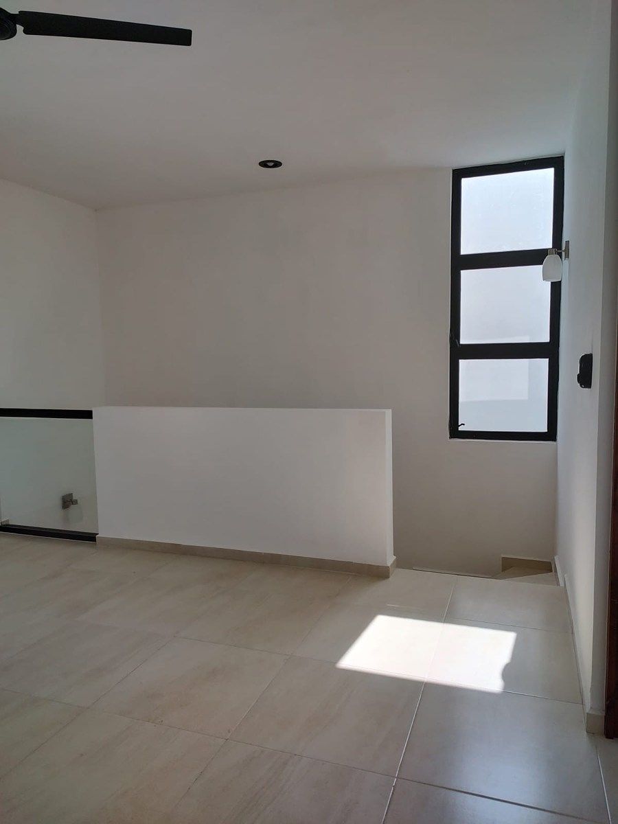 Family Room, photo 23 of 40