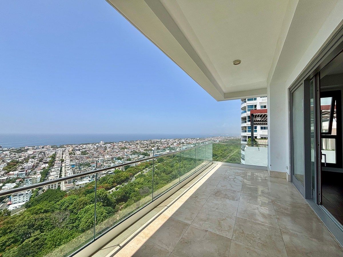 Apartamento de Lujo en la Ave. Anacaona, foto 1 de 29